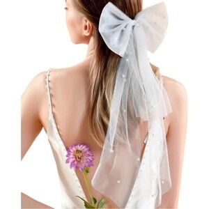 Bridal bow white veil w/ faux pearls - bride / bachelorette